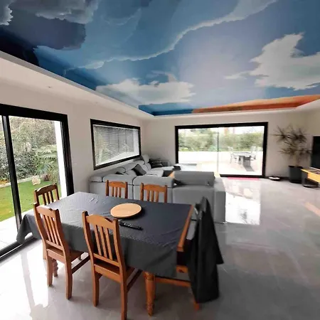 Piscine-jacuzzi Villa